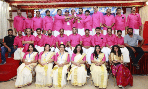 മ​ല​യാ​ളം മ​ന​സ്സ് ‘സ്നേ​ഹ​സ്പ​ർ​ശം 2023’ ആ​റാ​മ​ത് വാ​ർ​ഷി​കാ​ഘോ​ഷം സം​ഘ​ടി​പ്പി​ച്ചു