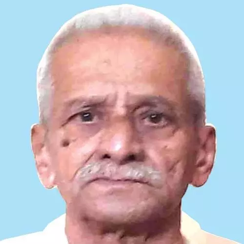 ഉ​ണ്ണി​കൃ​ഷ്ണ​വാ​രി​യ​ർ