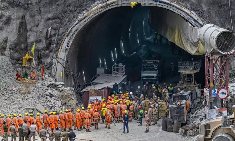 തുരങ്കമുഖത്തെത്തിയത് 19 ഏജൻസികൾ; രക്ഷാദൗത്യത്തിനിറക്കിയത് മൂന്നു സംഘങ്ങളെ