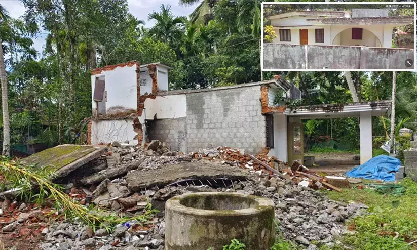 മക്കൾ വീട് പൊളിച്ചു കളഞ്ഞതായി മാതാവിന്റെ പരാതി മക്കൾ വീട് പൊളിച്ചു കളഞ്ഞതായി മാതാവിന്റെ പരാതി