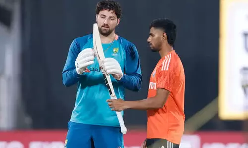 മൂന്നാം ട്വന്‍റി20: ടോസ് നേടിയ ആസ്ട്രേലിയ ഇന്ത്യയെ ബാറ്റിങ്ങിനയച്ചു