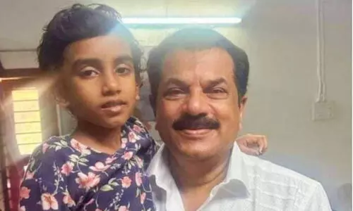 വിമർശകർക്ക് മറുപടിയുമായി മുകേഷ്, കുട്ടിയെ എടുത്തത് എന്നിൽ ഒരച്ഛൻ ഉള്ളതിനാൽ...