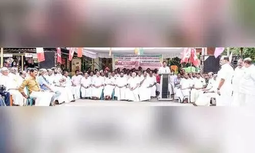 ക​ർ​ഷ​ക​ദ്രോ​ഹ ന​യ​ങ്ങ​ളിൽ സം​യു​ക്ത പ്ര​ക്ഷോ​ഭം