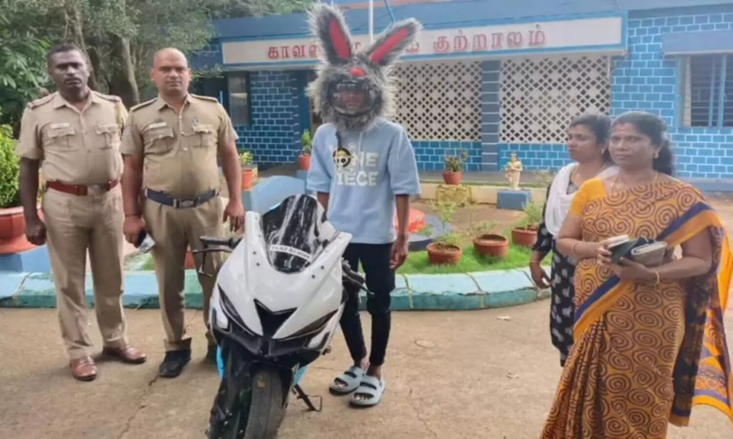 bunny helmet youth chennai tenkasi