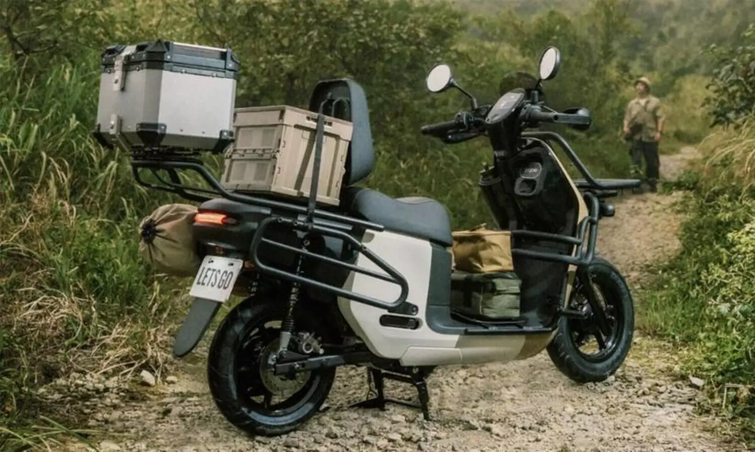 Gogoro Crossover Electric Scooter India Launch On December 12