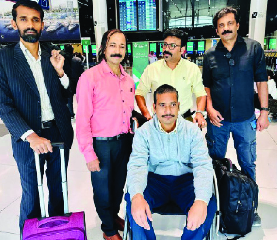 മ​നോ​വി​ഭ്രാ​ന്തി​യു​ടെ പേ​രി​ൽ​ യാ​ത്ര നി​ഷേ​ധി​ക്ക​പ്പെ​ട്ടു; യു.​പി സ്വ​ദേ​ശി​ക്ക്​ മ​ല​യാ​ളി​ക​ൾ തു​ണ​യാ​യി