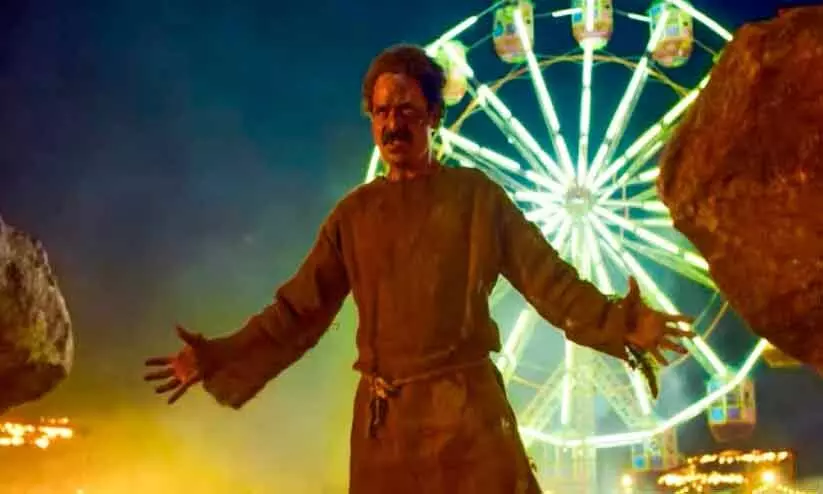 ‘മിന്നൽ മുരളി’യിൽനിന്നൊരു രംഗം ‘മിന്നൽ മുരളി’യിൽനിന്നൊരു രംഗം