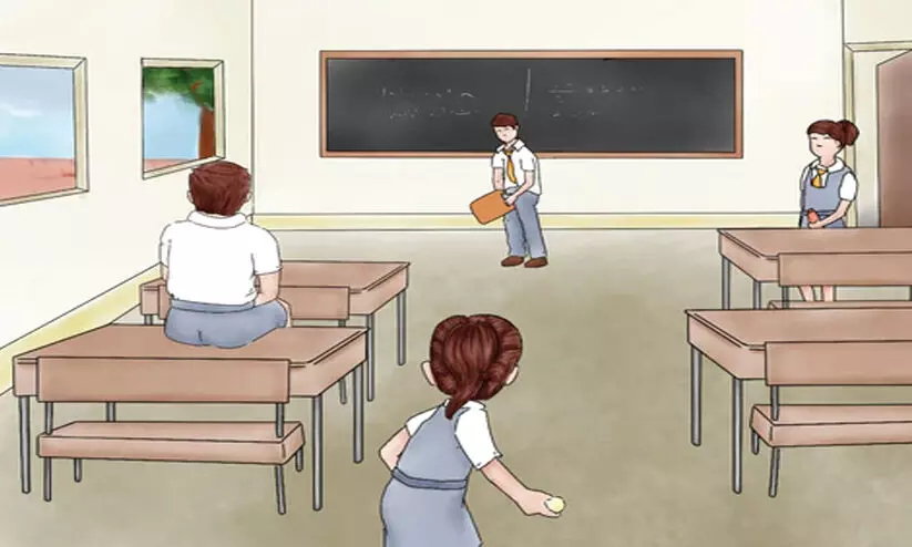 ക്ലാസിലെ കളി കാര്യമായി; നാലു വിദ്യാർഥിനികൾക്ക് പരിക്ക്