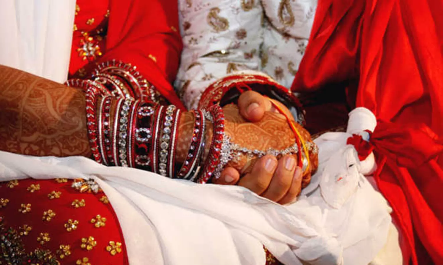 ഭിന്നലൈംഗികാഭിമുഖ്യമുള്ള ദമ്പതികളുടെ വിവാഹം അനുവദിച്ച് നേപ്പാൾ