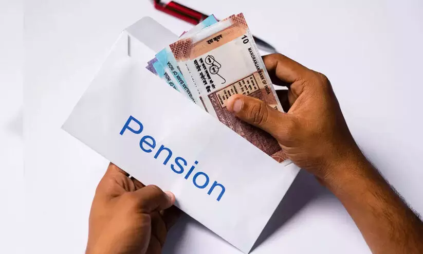 കോ​ർ​പ​റേ​ഷ​ൻ കൗ​ൺ​സി​ൽ യോ​ഗം: പെൻഷൻ മുടങ്ങുന്നതിൽ അടിയന്തരമായി ഇടപെടണം -നഗരസഭ