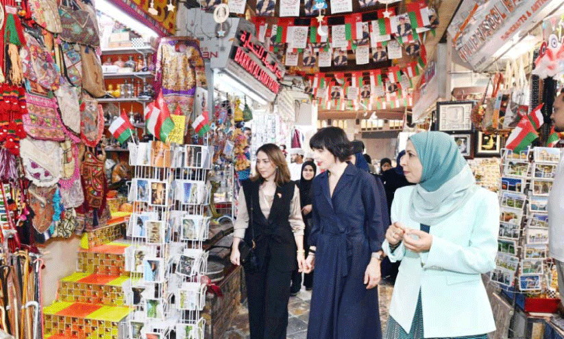 മ​ത്ര സൂ​ഖും റോ​യ​ൽ ഓ​പ​റ ഹൗ​സും സ​ന്ദ​ർ​ശി​ച്ചു