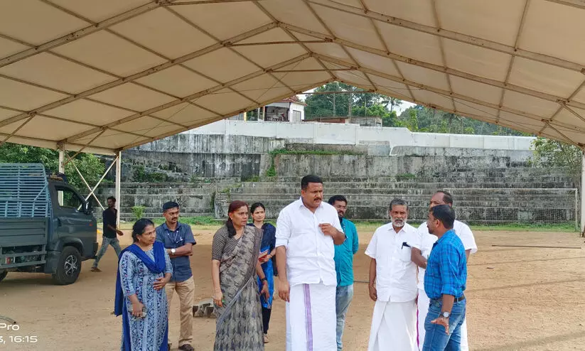 കോതമംഗലം നവ കേരള സദസ് : വേദിയുടെ നിർമ്മാണ പ്രവർത്തനങ്ങൾക്ക് തുടക്കമായി കോതമംഗലം നവ കേരള സദസ് : വേദിയുടെ നിർമ്മാണ പ്രവർത്തനങ്ങൾക്ക് തുടക്കമായി