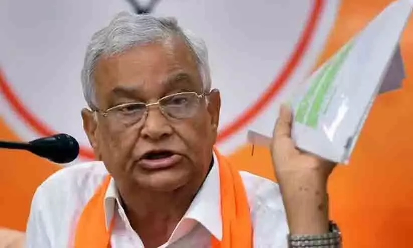 കോൺഗ്രസ് ബംഗളൂരുവിൽ റിസോർട്ട് ബുക്ക് ചെയ്തതായി ബി.ജെ.പി നേതാവ് കോൺഗ്രസ് ബംഗളൂരുവിൽ റിസോർട്ട് ബുക്ക് ചെയ്തതായി ബി.ജെ.പി നേതാവ്