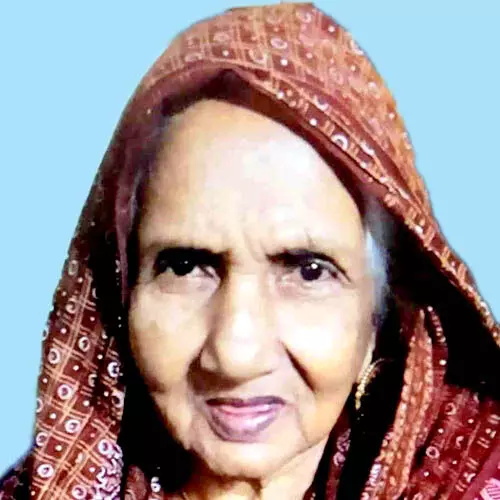 ഫാ​ത്തി​മ ബീ​വി