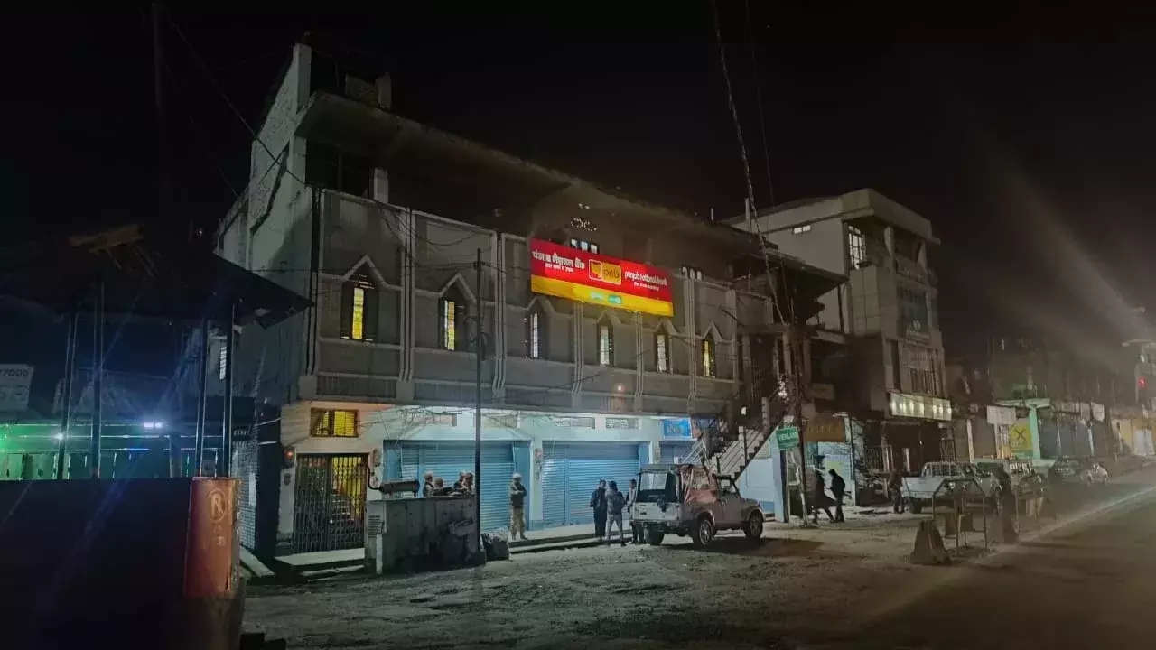 മണിപ്പൂരിൽ വൻ ബാങ്ക് കൊള്ള; ആയുധങ്ങളുമായെത്തിയ സംഘം 18.85 കോടി കവർന്നു