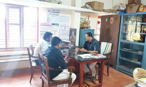 ഉച്ചക്കഞ്ഞി കഴിച്ച കുട്ടികൾക്ക് അസ്വസ്ഥത; പ്രധാനാധ്യാപകന്റെ വീഴ്ച പ്രതിഷേധത്തിനിടയാക്കി