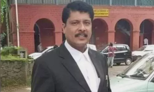 പീഡനക്കേസിൽ പ്രതിയായ അഭിഭാഷകൻ മുൻകൂർ ജാമ്യ ഹരജി നൽകി