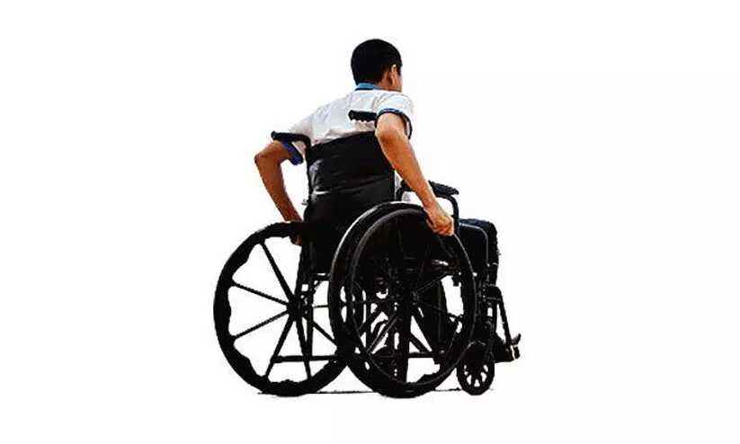 പണപ്പിരിവ്​ നൽകിയില്ല;​ ഭിന്നശേഷിക്കാരന്‍റെ വിദ്യാഭ്യാസം മുടക്കിയെന്ന് ആ​രോ​പ​ണം