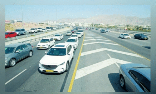 മ​സ്ക​ത്ത്​ ന​ഗ​ര​ത്തി​ലെ​ റോ​ഡു​ക​ളി​ൽ​നി​ന്നു​ള്ള കാ​ഴ്ച