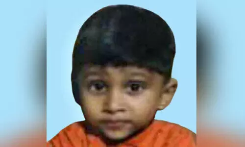 മൂന്നര വയസ്സുകാരൻ കളിക്കുന്നതിനിടെ കുഴഞ്ഞുവീണ് മരിച്ചു