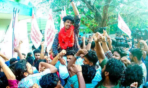 കേ​ര​ള​വ​ർ​മ കോ​ള​ജി​ലെ എസ്.എഫ്.ഐ വിജയം; ആ​ശ്വാ​സം, ആ​ശ​ങ്ക