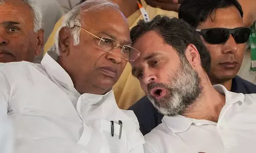 കോൺഗ്രസിന്റെ തോൽവി: ഇൻഡ്യ മുന്നണിയിൽ മുറുമുറുപ്പ്