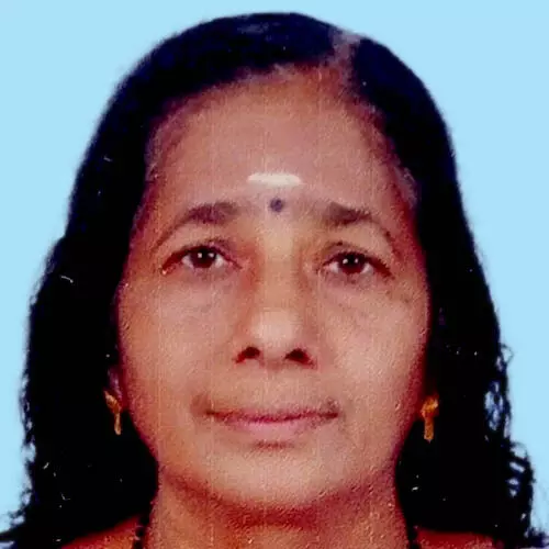 ര​ത്‌​ന​മ്മ