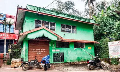 കാഞ്ഞിരപ്പള്ളി സ്റ്റാൻഡിലെ ശൗചാലയം അടച്ചുപൂട്ടിയിട്ട് മൂന്നുമാസം; യാത്രക്കാർക്ക്​ ദുരിതം