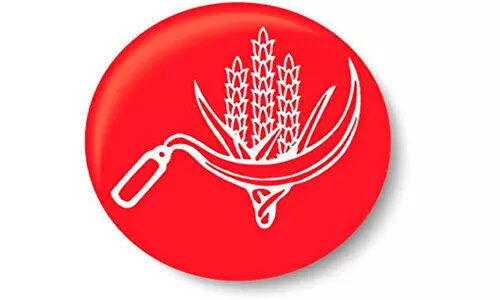 സി.പി.ഐ ഓഫിസ്​ സെക്രട്ടറി താ​ക്കോലുമായി മുങ്ങി; യോഗത്തിന്​ എത്തിയവർ പുറത്ത്