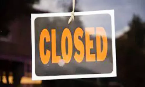 നി​യ​മ​ലം​ഘ​നം: റ​സ്റ്റാ​റ​ന്റു​ക​ളും ക​ഫേ​ക​ളും അ​ട​ച്ചു​പൂ​ട്ടി