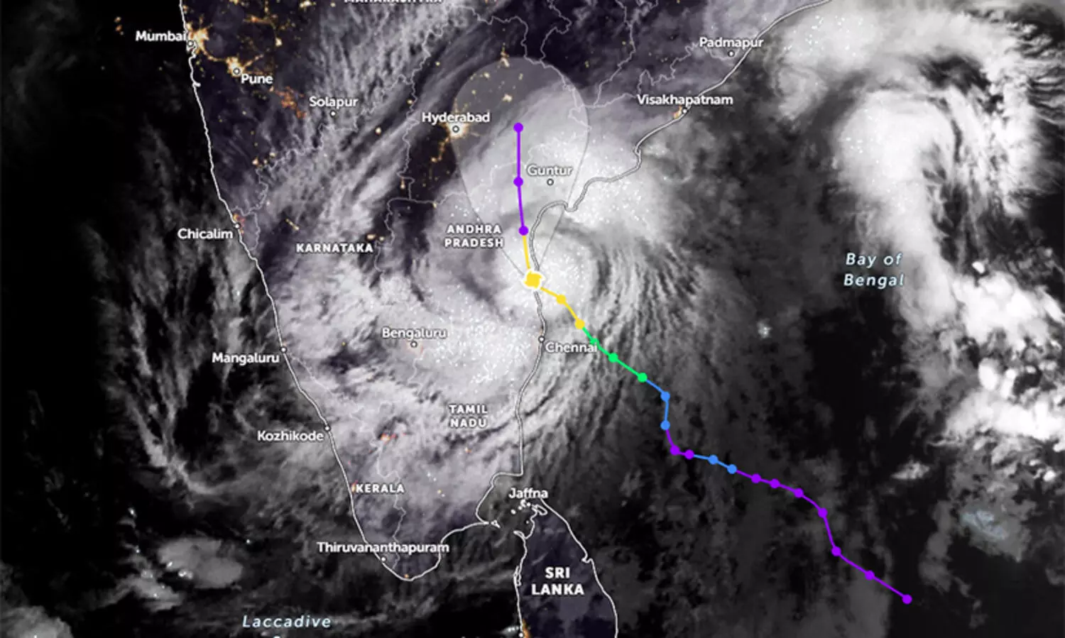 മി​ഗ്ജോം ചു​ഴ​ലി​ക്കൊ​ടു​ങ്കാ​റ്റ് തീരം തൊട്ടു; ആ​ന്ധ്രയിൽ കനത്ത മഴ, എട്ട് ജില്ലകളിൽ റെഡ് അലർട്ട്