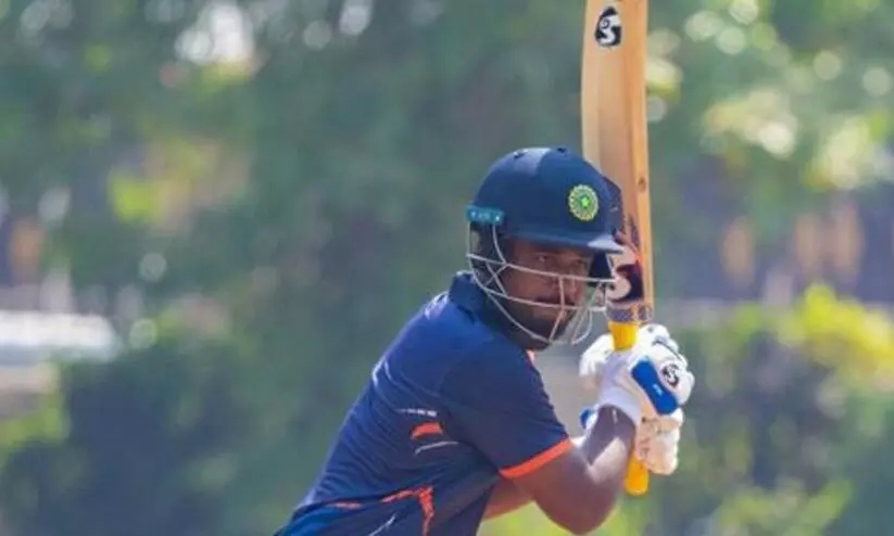 സഞ്ജു സാംസണ് തകർപ്പൻ സെഞ്ച്വറി; കേരളം റെയിൽവേസിനോട് പൊരുതി തോറ്റു