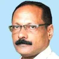 സു​രേ​ഷ് കു​മാ​ർ