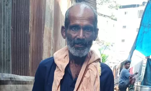 ശബരിമല തീർഥാടകരെ കെ.എസ്.ആർ.ടി.സി പാതിവഴിയിൽ ഇറക്കിവിടുന്നതായി പരാതി ശബരിമല തീർഥാടകരെ കെ.എസ്.ആർ.ടി.സി പാതിവഴിയിൽ ഇറക്കിവിടുന്നതായി പരാതി