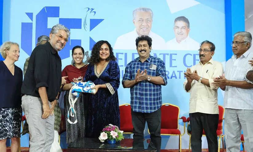 പുരസ്കാരം ലഭിക്കുന്ന അനുഭവമാണ് ആദ്യ ഡെലിഗേറ്റ് പാസ് കിട്ടിയപ്പോൾ ഉണ്ടായതെന്ന് ചലച്ചിത്ര നടി വിൻസി പുരസ്കാരം ലഭിക്കുന്ന അനുഭവമാണ് ആദ്യ ഡെലിഗേറ്റ് പാസ് കിട്ടിയപ്പോൾ ഉണ്ടായതെന്ന് ചലച്ചിത്ര നടി വിൻസി