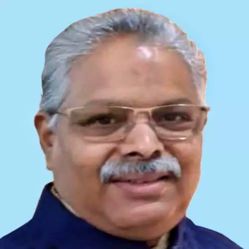 വി​ജ​യ​ന്‍