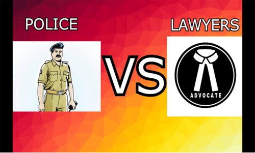 അ​ഭി​ഭാ​ഷ​ക​ന് പൊ​ലീ​സ് മ​ർ​ദ​നം: കോ​ട​തി ബ​ഹി​ഷ്ക​രി​ച്ച് പ്ര​തി​ഷേ​ധം