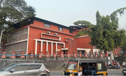 സി.പി.എം സാഹചര്യം മുതലെടുക്കാനുള്ള നീക്കം ആരംഭിച്ചു; നഗരസഭ വൈസ് ചെയര്‍പേഴ്‌സന്‍ സ്ഥാനത്തിന് പിടിവലി