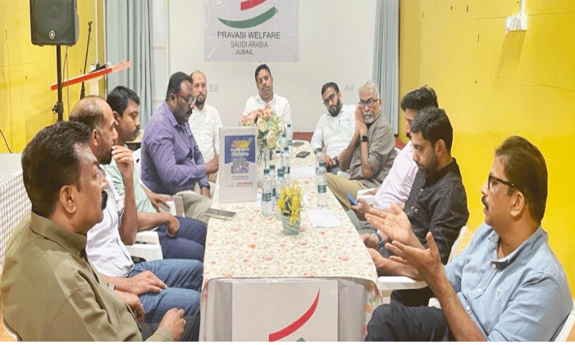 പ്ര​വാ​സി വെ​ൽ​ഫെ​യ​ർ ജു​ബൈ​ലി​ൽ ടേ​ബി​ൾ ടോ​ക് സം​ഘ​ടി​പ്പി​ച്ചു