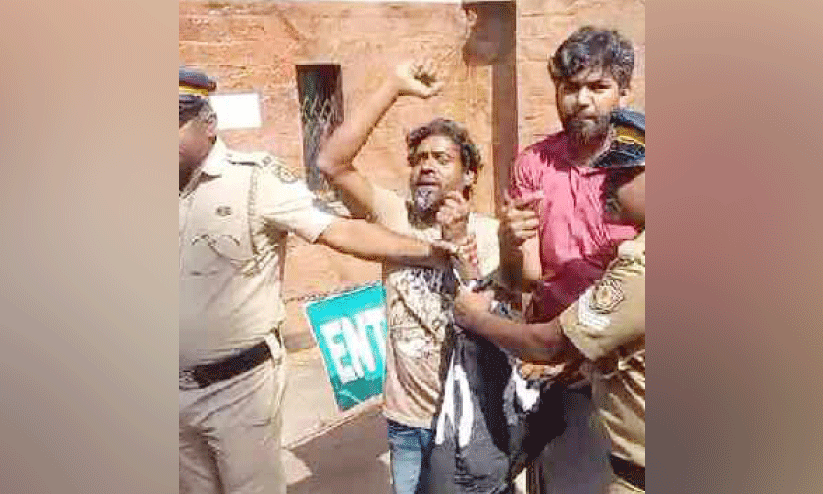 സവർണ സംവരണത്തിനെതിരെ ബാനർ ഉയർത്തിയവർക്ക്​ മർദനം