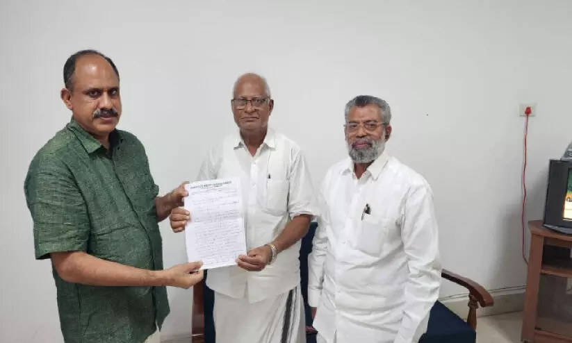 മുസ്ലിം സംവരണത്തില് വരുത്തിയ കുറവ് പരിഹരിക്കണം -ന്യൂനപക്ഷ വിദ്യാഭ്യാസ സമിതി മുസ്ലിം സംവരണത്തില് വരുത്തിയ കുറവ് പരിഹരിക്കണം -ന്യൂനപക്ഷ വിദ്യാഭ്യാസ സമിതി