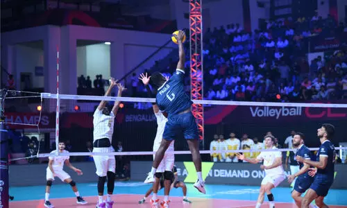 ലോ​ക ക്ല​ബ് വോ​ളി തു​ട​ക്കം; അ​ഹ്മ​ദാ​ബാ​ദി​നെ വീ​ഴ്ത്തി ഇ​താം​ബെ