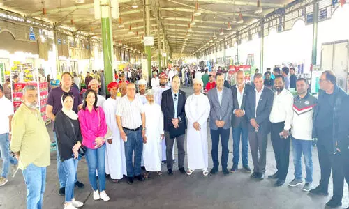 ജോ​ർ​ഡ​ൻ പ്ര​തി​നി​ധി സം​ഘം സെ​ൻ​ട്ര​ൽ മാ​ർ​ക്ക​റ്റ്​ സ​ന്ദ​ർ​ശി​ച്ചു