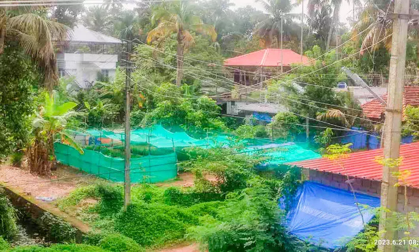 അരൂരിലെ പ്ലാസ്റ്റിക് ശേഖരണ കേന്ദ്രം അനിശ്ചിതത്വത്തിൽ