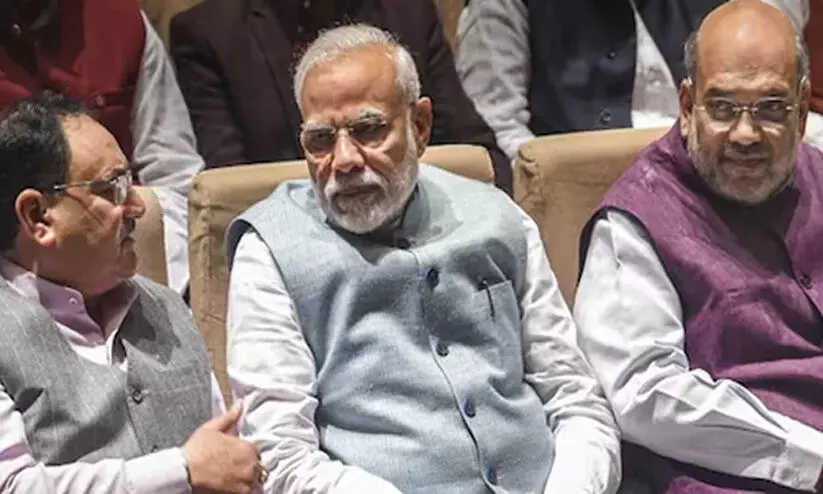 തർക്കം മുറുകി; ഫല പ്രഖ്യാപനം കഴിഞ്ഞ് ഒരാഴ്ചയായിട്ടും ബി.ജെ.പിക്ക് മുഖ്യമന്ത്രിമാരായില്ല; ഒത്തു തീർക്കാൻ നിരീക്ഷകർ തർക്കം മുറുകി; ഫല പ്രഖ്യാപനം കഴിഞ്ഞ് ഒരാഴ്ചയായിട്ടും ബി.ജെ.പിക്ക് മുഖ്യമന്ത്രിമാരായില്ല; ഒത്തു തീർക്കാൻ നിരീക്ഷകർ