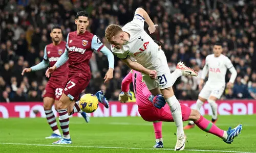ടോട്ടൻഹാമിന് വെസ്റ്റ്ഹാം ഷോക്ക്; ന്യൂകാസിലിനെ തകർത്ത് എവർട്ടൻ