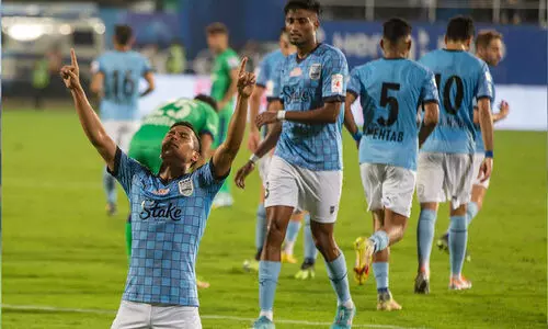 ഐ.എസ്.എൽ: ബംഗളൂരുവിനെ മുക്കി മുംബൈ; ജയം എതിരില്ലാത്ത നാലു ഗോളുകൾക്ക്