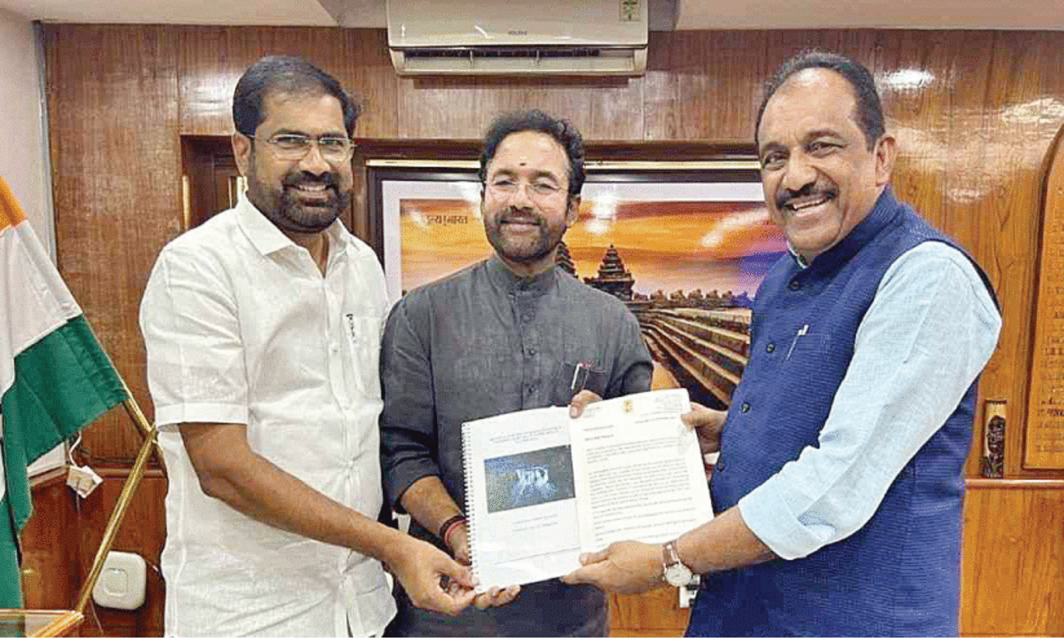 പണം വേണം അതിരപ്പിള്ളി-വാഴച്ചാൽ വികസനത്തിന്