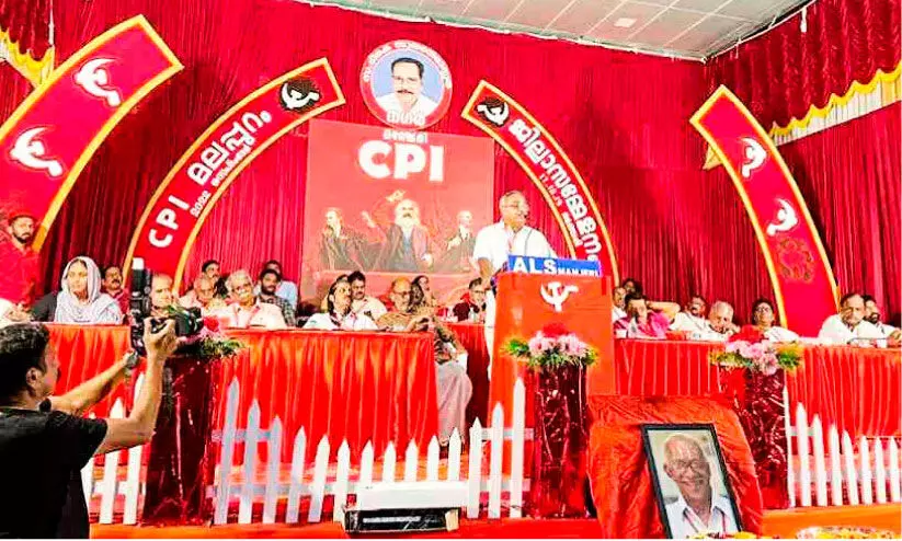 അവസാനമായി മഞ്ചേരിയിലെത്തിയത് സി.പി.ഐ ജില്ല സമ്മേളനത്തിന് അവസാനമായി മഞ്ചേരിയിലെത്തിയത് സി.പി.ഐ ജില്ല സമ്മേളനത്തിന്