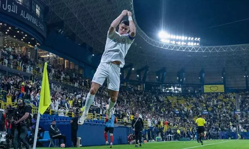 1200ാം മത്സരത്തിൽ ഗോളും അസിസ്റ്റുമായി തിളങ്ങി ക്രിസ്റ്റ്യാനോ; അൽ നസ്റിന് തകർപ്പൻ ജയം 1200ാം മത്സരത്തിൽ ഗോളും അസിസ്റ്റുമായി തിളങ്ങി ക്രിസ്റ്റ്യാനോ; അൽ നസ്റിന് തകർപ്പൻ ജയം